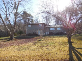 164 Mckee Dr, Blacksburg, SC 29702