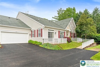 1883 Gregory Place, Hellertown, PA 18055