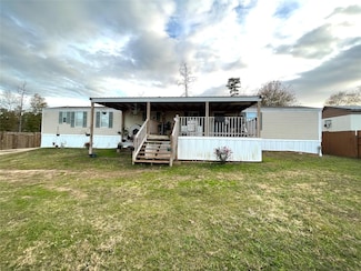 7980 Clayton Wayne Dr N, Cut and Shoot, TX 77306