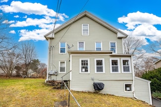 243 Pond St, New Britain, CT 06051