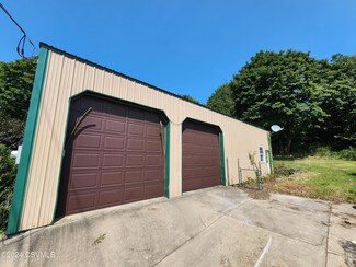 433 N Locust St, Mount Carmel, PA 17851
