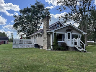 4745 Smiths Creek Rd, Kimball, MI 48074