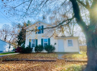 310 Locust St, Marshall, MI 49068