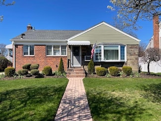 149 Carol Rd, East Meadow, NY 11554