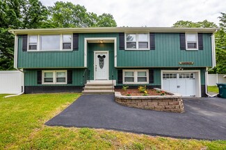 77 Catherine Dr, Abington, MA 02351