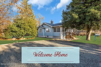 437 Forepeak Ave, Beachwood, NJ 08722