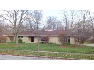 477 Sunrise Dr, Kent, OH 44240