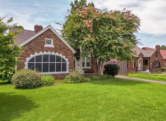 883 N Mclean Blvd, Memphis, TN 38107