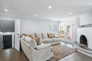 2167 Sunset Dr, Escondido, CA 92025