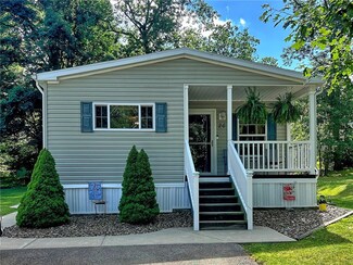 26 Oak Ct, Cranberry Township, PA 16066