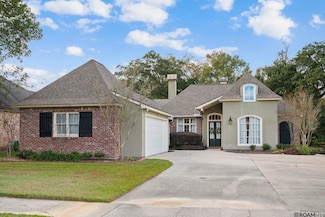 17928 Pecan Shadows Dr, Baton Rouge, LA 70810