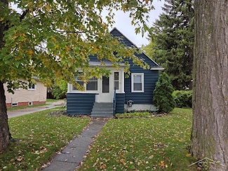 1917 Court St, Saginaw, MI 48602