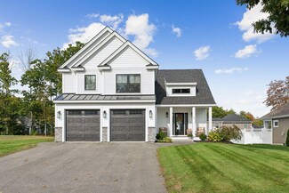 4 Quarry Ln, Saco, ME 04072