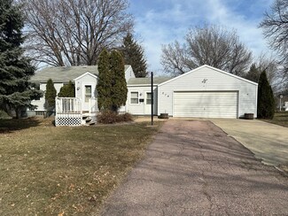 516 W Luverne St, Luverne, MN 56156
