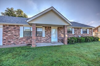 200 Martin Ln, Dewey, OK 74029