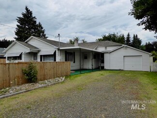 726 Nickel St, Kamiah, ID 83536