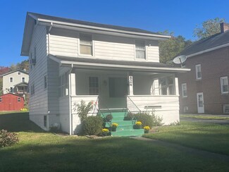 824 Frederick St, Bluefield, WV 24701