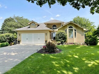 3 Deer Park Ln, Oglesby, IL 61348