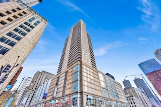 545 N Dearborn St Unit W1602, Chicago, IL 60654