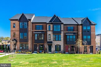 7226 Mountaineer Dr, Hybla Valley, VA 22306