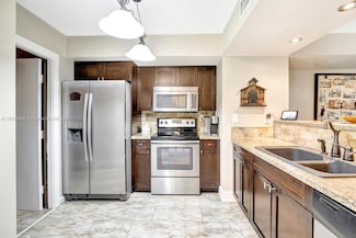 9715 NW 23rd Ct, Pembroke Pines, FL 33024