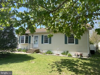 69 N Fairfield Dr, Smyrna, DE 19977