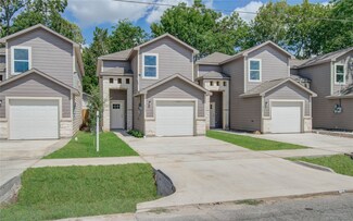 8207 Westcott St, Houston, TX 77016