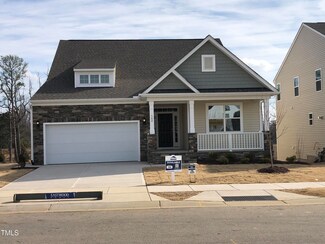 500 Glenwyck Ct, Fuquay-Varina, NC 27526