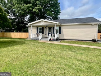 37 Lake Dr, Lagrange, GA 30241