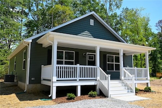 871 Mattox Ave, Colonial Beach, VA 22443