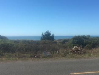 6 Coral Point, Shelter Cove, CA 95589