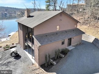 2040 Wynonah Dr, Auburn, PA 17922