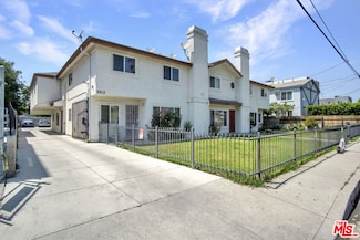 5621 Klump Ave, Los Angeles, CA 91601