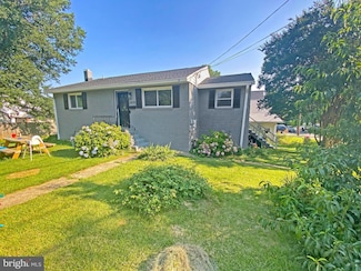 2415 57th Ave, Hyattsville, MD 20785