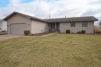 2607 Western Dr, Winona Lake, IN 46590