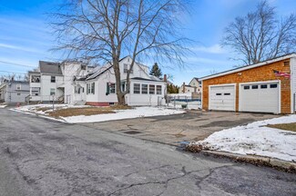 34 2nd St, Somersworth, NH 03878