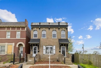 6040 Maple Ave, Saint Louis, MO 63112