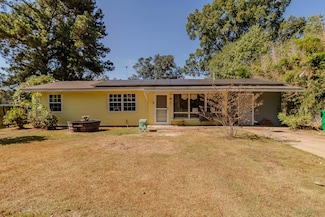 111 Florence St, Columbus, MS 39702