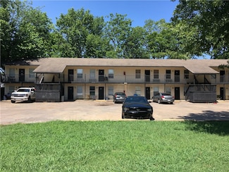420 Park St Unit 101, Springdale, AR 72764