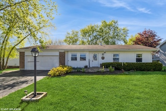 1054 Partridge Ln, Lake Zurich, IL 60047