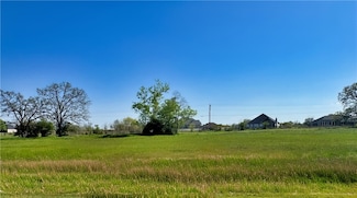 10071 Hidden Pond Dr, Iola, TX 77861