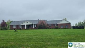 39 Old Bloxham Farm Ln, Clifford Township, PA 18407