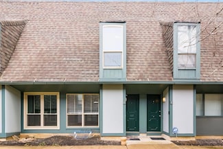 1046 Merrimar Cir N Unit D, Columbus, OH 43220