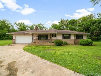 301 S Mayes St, Pryor, OK 74361