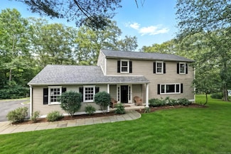 66 Don Bob Rd, Stamford, CT 06903