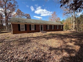 201 Wandering Ln, Mocksville, NC 27028