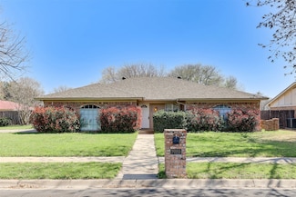 7020 Stonybrooke Dr, North Richland Hills, TX 76182