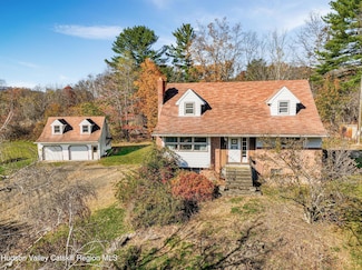 41 Fish Rd, Oak Hill, NY 12460