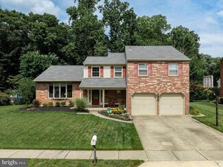 2 Chalmers Ct, Mount Laurel, NJ 08054