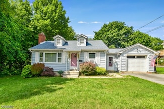 9 Madden Ave, Ogdensburg, NJ 07439